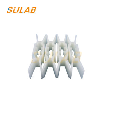 คลิปสไลเดอร์ประตูลานดิ่งลิฟท์ QKS9 - วัสดุ PA ที่ทนการสวมใส่สําหรับการเคลื่อนไหวประตูที่เรียบง่ายและความเหมาะสมกับชนิด Mitsubishi