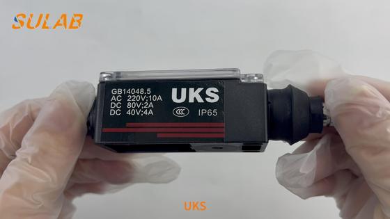 เครื่องปรับขีดขีดประตูลิฟท์ชุด UKS พร้อม IP67 ป้องกันน้ํา ISO9001 รับรอง AC 220V / DC 110V