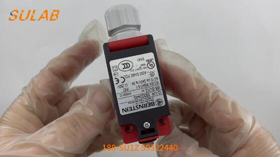 สวิตช์ขีดจํากัด Bernstein 188-SU1Z ID-NR. 59322440 พร้อมการป้องกัน IP54 และรอบ 30 ล้านครั้งเพื่อความปลอดภัยของลิฟท์