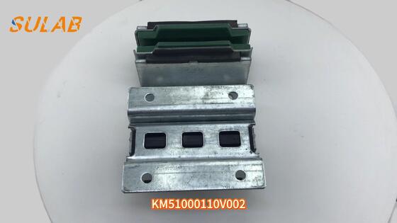 รองเท้าไกด์เลื่อนลิฟต์ Kone พร้อมแผ่นรองโพลีเมอร์แรงเสียดทานต่ำและโครงเหล็กเคลือบสังกะสีสำหรับรางขนาด 9 มม./10 มม./16 มม.