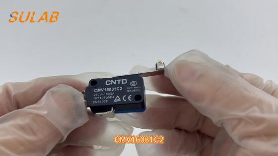 สวิตช์จำกัดการทำงานแบบ Snap-Action รุ่น CNTD CMV16031C2 16 A 250 V พร้อมคันโยกยาวแบบลูกกลิ้ง SPDT สำหรับลิฟต์
